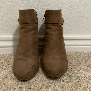 Forever 21 Chestnut Bootie, Size 7.5